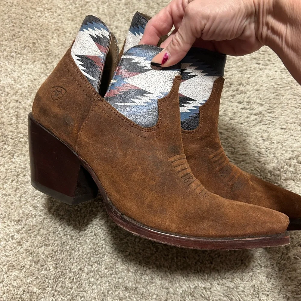 Ariat Women's Brown Western Ankle Boots Sz 10 Like New - Picture 6 of 6